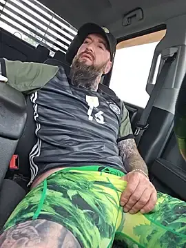 Stripchat Adult Webcam of Beardedtattood