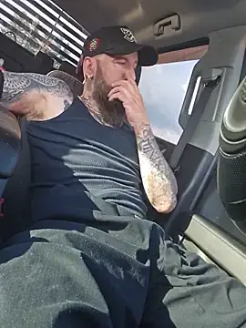 Stripchat Nude Webcam of Beardedtattood