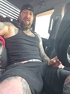 Stripchat Nude Webcam of Beardedtattood