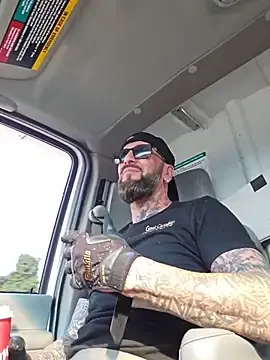 Stripchat Best Webcam of Beardedtattood