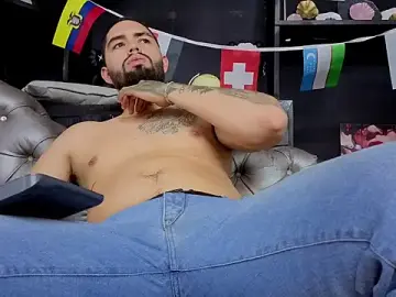 Stripchat Live Porn of matteosantos