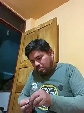 Stripchat Free Porn Cam of jerrydiaz