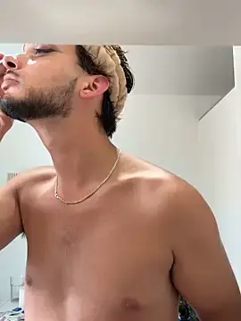 Stripchat Free Porn Cam of Gipsyboysteve