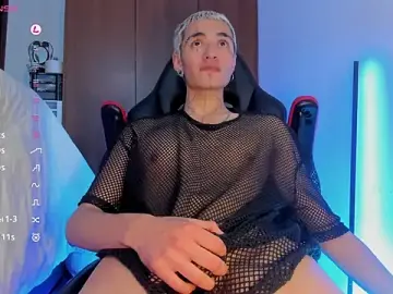 Stripchat Live Porn of santikhalifa