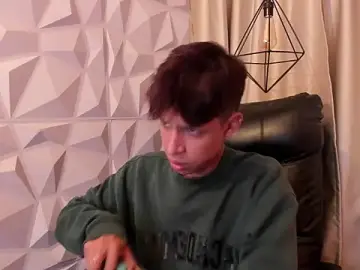 Stripchat Best Webcam of Ethan_qop