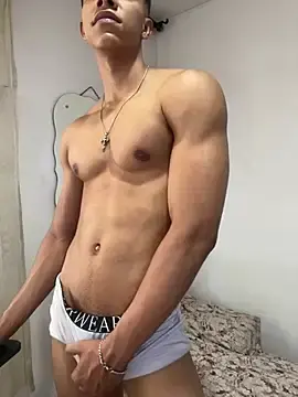 Stripchat Free Live Porn of RickyEbony