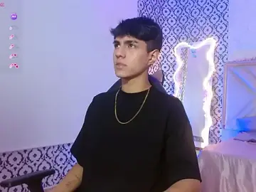Stripchat Live Porn of Damian_tay