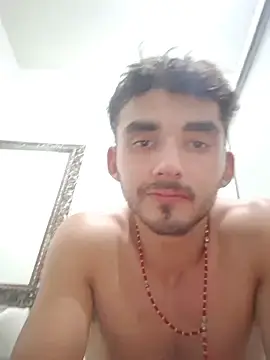 Stripchat Live Sex Cam of kevinsito1