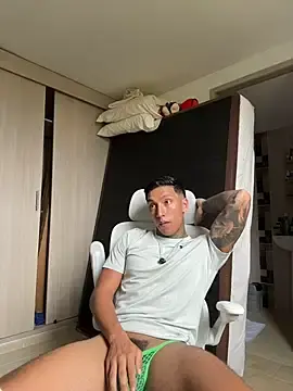 Stripchat Sex Cam of sendfer