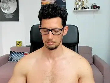 Stripchat Live Porn of BrutusK08