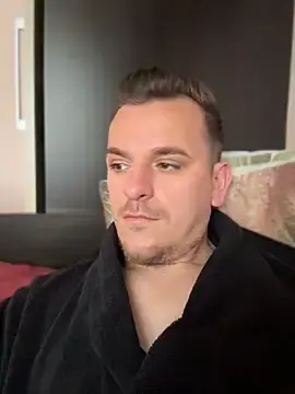 Stripchat Sex Chat of Huge_cock22cm