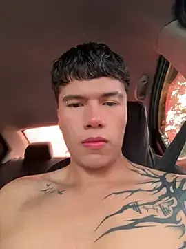 Stripchat Live Porn of Logan_smith1