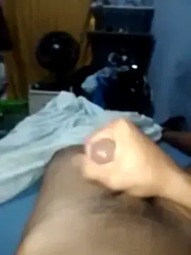 Stripchat Live Sex Cam of MisterKj0900