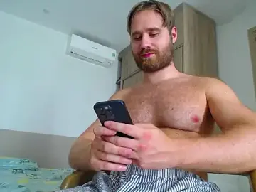 Stripchat Free Porn Cam of LorenzoLux