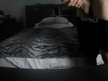 Stripchat Sex Cam of daddyshomeee_