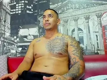 Stripchat Watch Live Sex Cams of Damian09_
