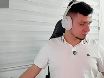 Stripchat Live Porn of Rick_Adams