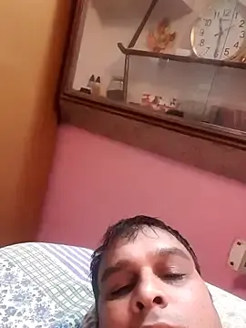 Stripchat Live Sex Cam of indiandesivillegeboy