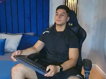 Stripchat Best live sex cam show of Noah_Clarkk