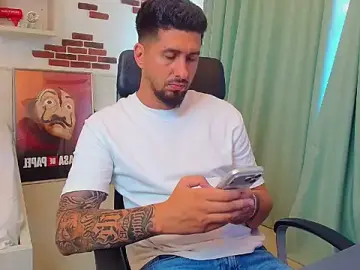 Stripchat Adult Webcams of LoganStroud