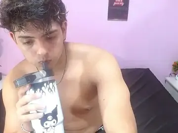 Stripchat Free Live Porn of zayne_lyon