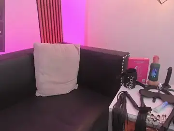 Stripchat Free Porn Cam of Maximoking26