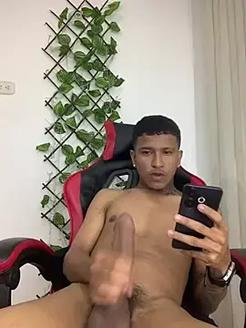 Stripchat Free Live Porn of Anthony_clark1