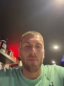 Stripchat Live Sex Cam of trainwithme