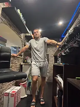 Stripchat Watch Live Sex Cams of trainwithme