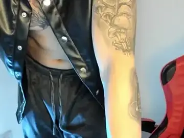 Stripchat Live Sex Cam of Masterdave7