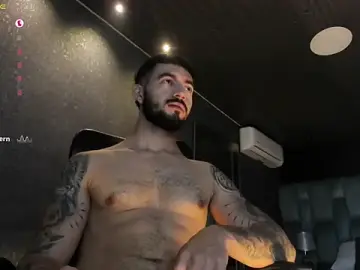 Stripchat Live Sex Cam of MarkWalker__