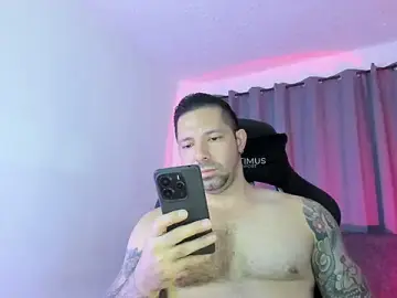 Stripchat Sex Cam of Pierre_Vidal