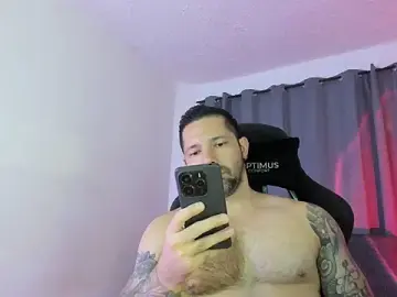 Stripchat Sex Cam of Pierre_Vidal