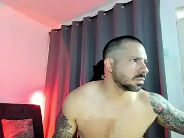 Stripchat Adult Webcams of Pierre_Vidal