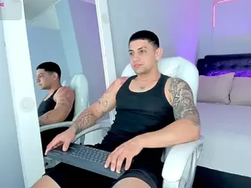 Stripchat Live Sex Cam of Alex_cute77