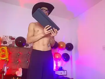 Stripchat Best Webcam of Ethan_Briggs_