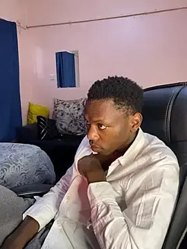 Stripchat Live Sex Cam of fireboyafrica