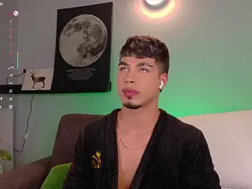 Stripchat Adult Webcam of Ken-boy_
