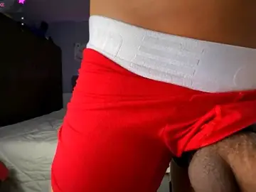 Stripchat Live Sex Cam of jeffvalemtino