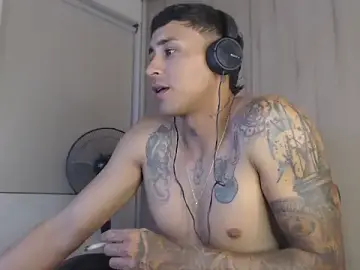 Stripchat Watch Live Sex Cams of felipelopezz23