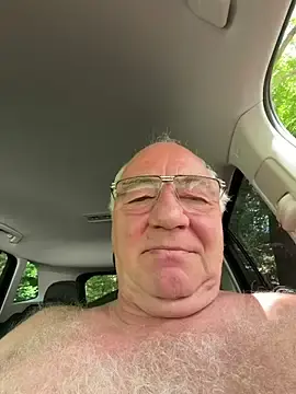 Stripchat Nude Webcam of biggandybig