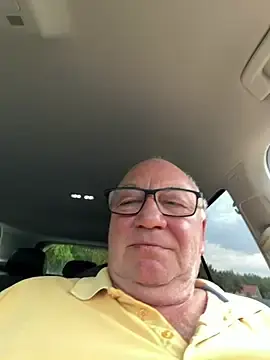 Stripchat Sex Cam of biggandybig