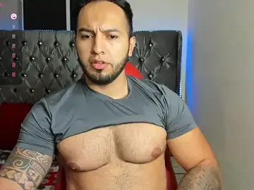 Stripchat Live Sex of mrloganfuck1
