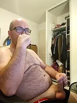 Stripchat Free Live Porn of veryverybigdick45