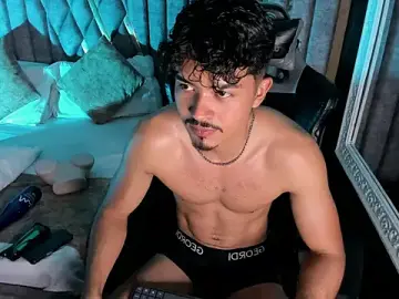 Stripchat Best live sex cam show of NicolaiKarav