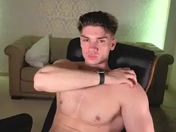 Stripchat Free Porn Cam of MaxKaiden