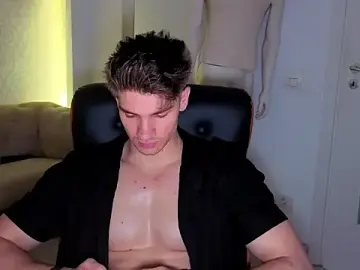 Stripchat Adult Video Chat of MaxKaiden