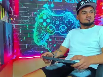 Stripchat Live Sex Cam of Dereck_jackson_