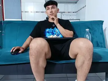 Stripchat Live Sex Cam of jacques_cardiet
