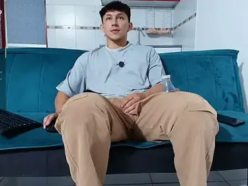 Stripchat Live Sex of jacques_cardiet